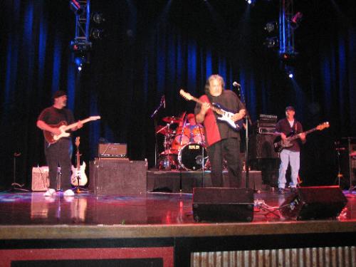 1918756_100720409947488_192683_n