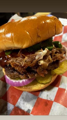 279034309_1390921718023923_6878733171597540906_n