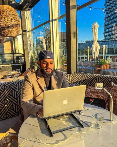 06d0ce66-d807-4406-a331-a34246e5283b