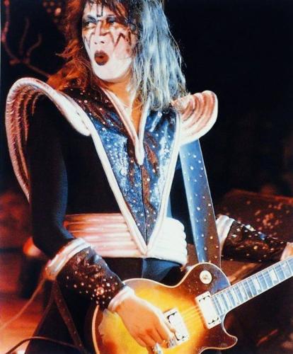 tumblr_f86db8349a130efec0ad7b66dda515bb_200c8258_640