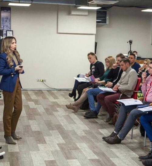 ABFB32FC-3D50-48A5-AAA9-C86359B15EA8