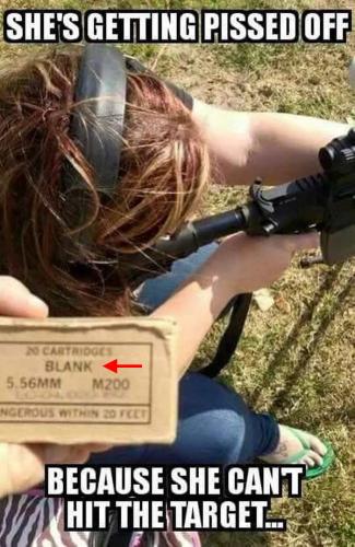 the-best-funny-pictures-of-girl-cant-hit-target-blanks_002
