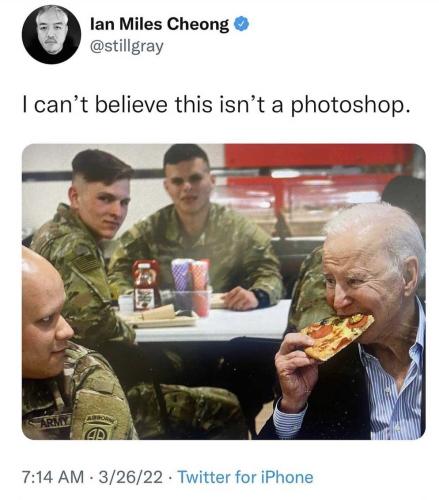 biden-eating-with-troops-e1648508938413