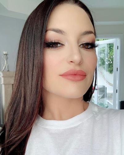 76488B63-38DB-49C6-8E21-A99CE5C39D1D