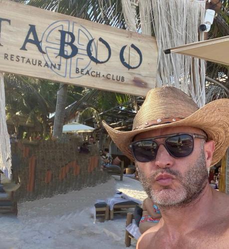 A7BF193B-FAF9-4CE6-9246-D7AFD97562CB