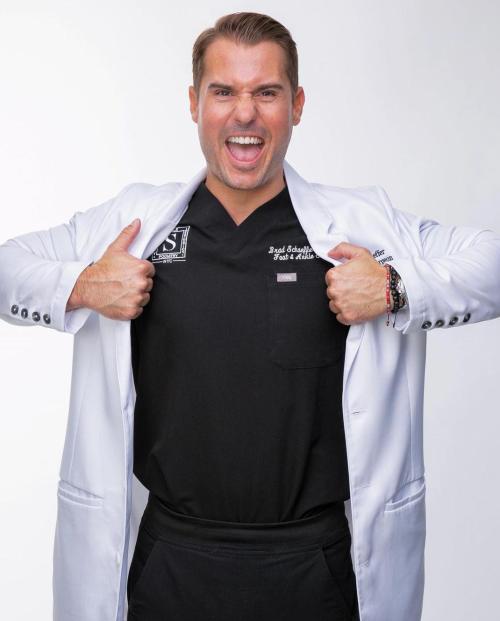 39b1875f-e12c-438c-a0a5-fa88b86c5ea2