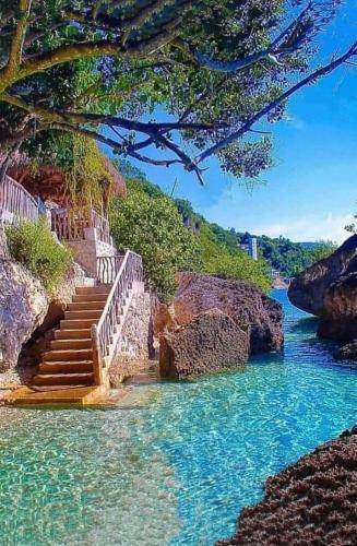 Home Stairs to Beach