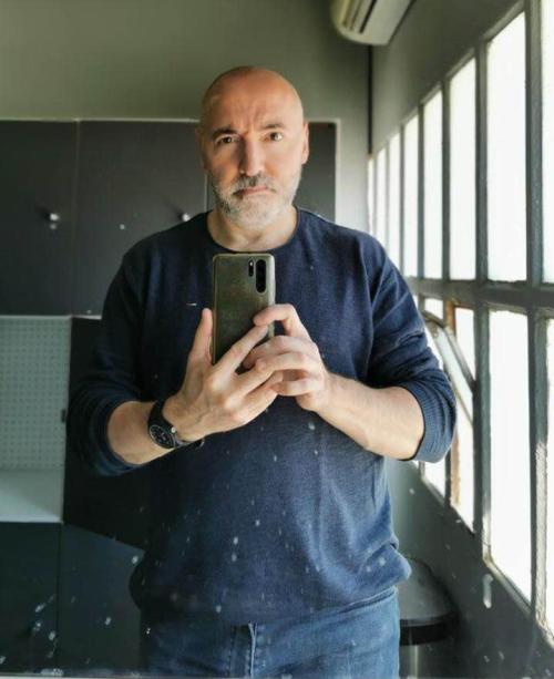 2A631C8C-F075-4D0A-9500-446B600D8814