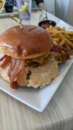 tumblr_4ede8c84c644c88e56cb6867db1ddd9e_607fa5ae_640