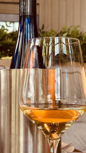 EC31D8F3-B7D6-4F25-ABB3-913C0163A288