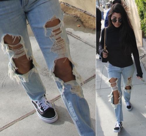 Kourtney-Kardashian-Ripped-Jeans