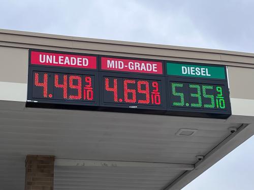 8E17C589-B2AD-42D6-81C4-136507EED50D