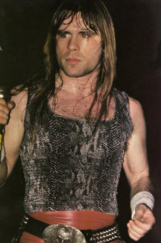 tumblr_f6e08197eba46af9db310fd344b7f1f4_e8e7cee5_640