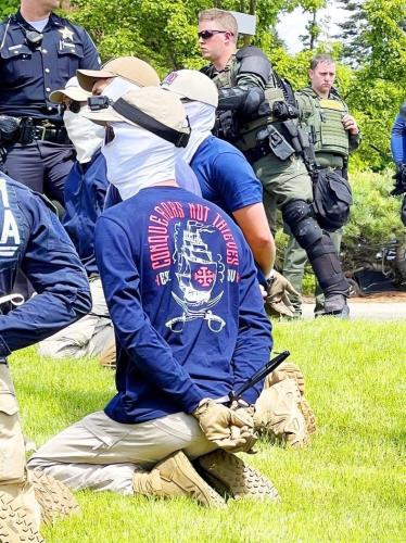 C52A0F06-D3B4-49A8-8387-BEBE1909A537-280-00000066773762FA