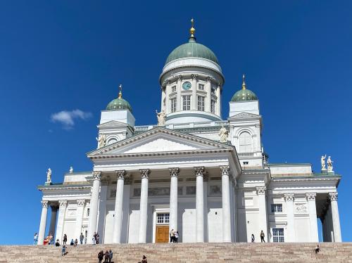 915D1DBC-620B-4ABD-A123-C70FFDD1F35C