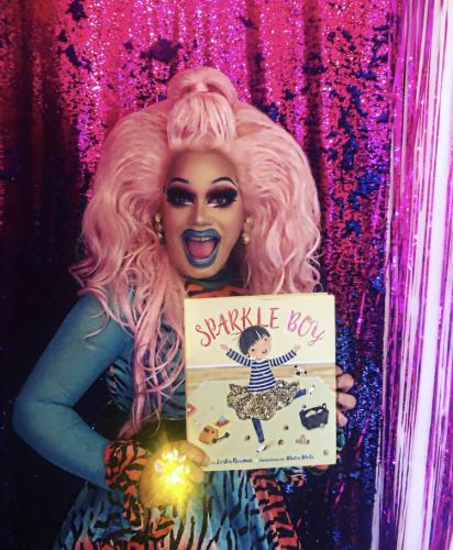 Dragqueen-storytime-Angel1