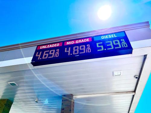 66DE8C03-1FE5-4765-B00B-7F8E66DB9738