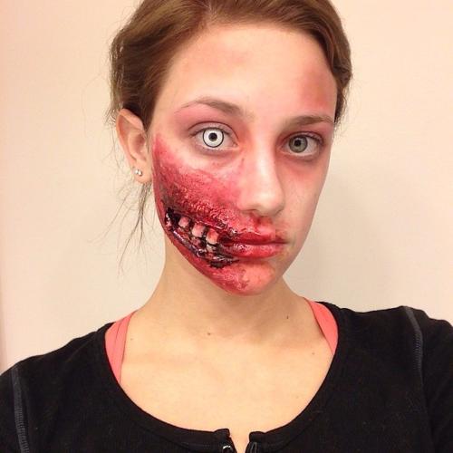 Lili-Reinhart-Halloween-Special-Effects-Makeup_044748