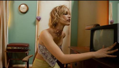 e5085aea-8a24-49e3-a2f2-98a4be23b9ab