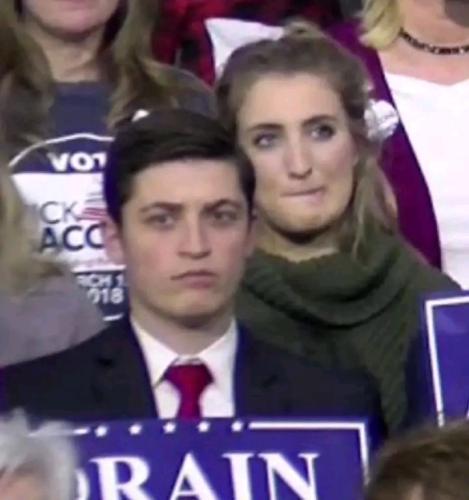 21:25:28 GMT-0400 (EDT)