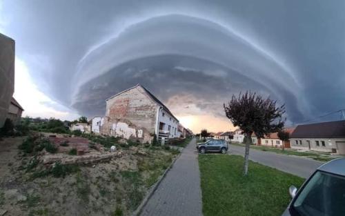 ,                                                                                                                                                                                                                          0 b