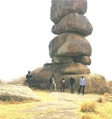 300102952_1472896433150952_7244340116394017756_n