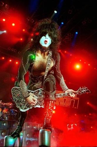 tumblr_7cfa5a77af6ad0e8681767aaab914ac4_3c39a5f5_500