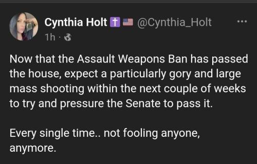 21:55:37 GMT-0400 (EDT)