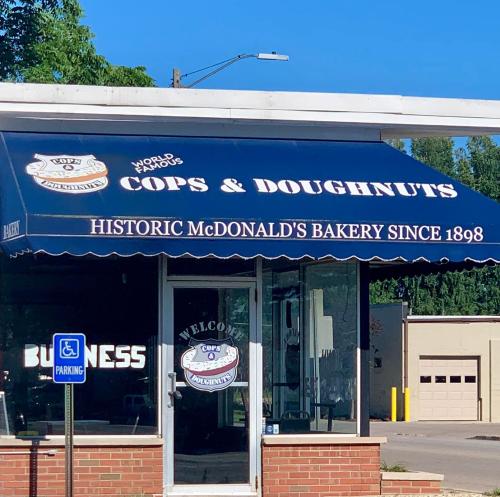 298814260_2666718903463742_2311416896341629338_n