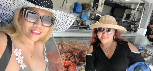 f6d083c2-41df-495c-9139-aa325a5acfb9