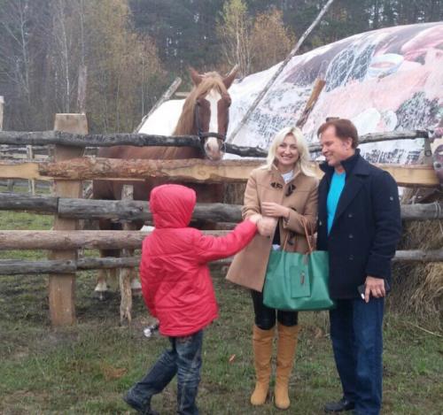 D5D0E75F-D4EB-4A5F-AA3E-63225C8DBCED