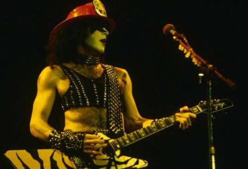 tumblr_fb2f1835f1a6a7b99427421e01f7e9ad_75cc5607_540