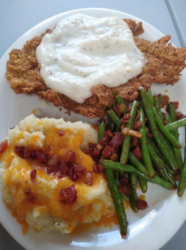 306480452_655522775934888_4637002294674958692_n