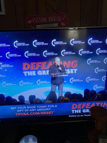 22B4BD2F-417C-4495-A644-0C07D8693045