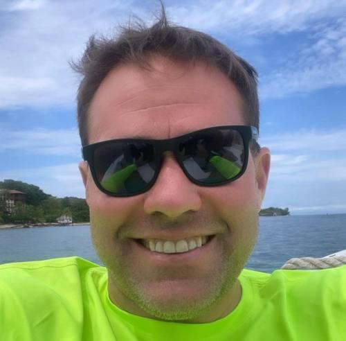 8D4293B8-17D7-4B92-8197-355519C4BE26