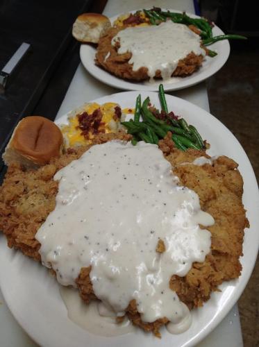 305879009_649445189875980_30920475392795444_n