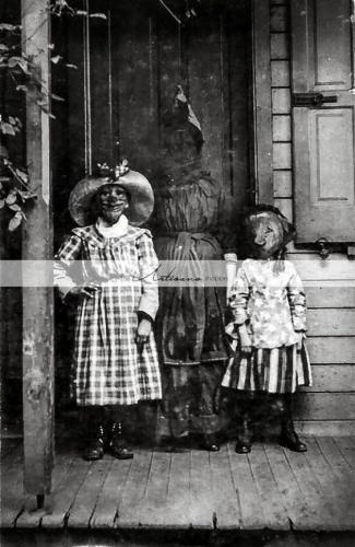 creepy old costumes 70