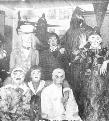 creepy old costumes 50