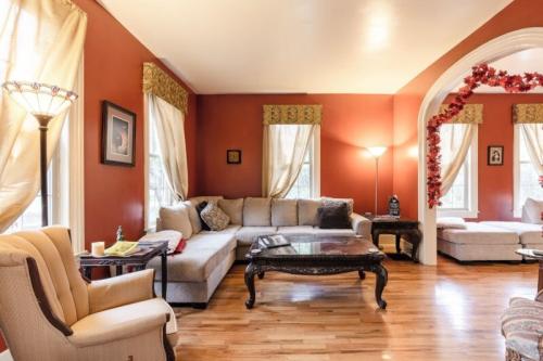 Carl Beck House, Ontario, Canada 5