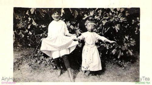 creepy old costumes 89