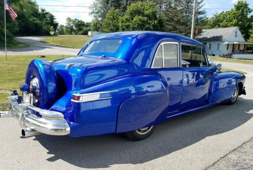 car 1947 Lincoln Continental