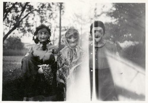 creepy old costumes 87