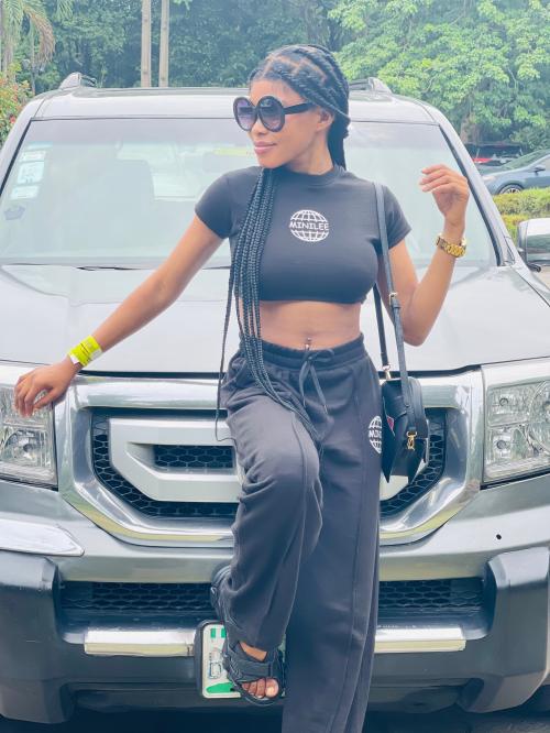 287FF8C9-B2C6-4D48-A07B-904D2D9FE7A8