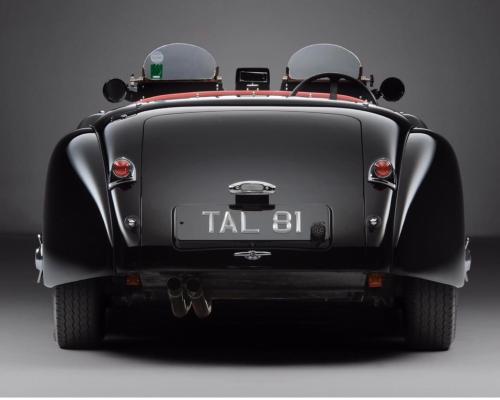 D6B65878-0211-4B6C-A5F3-EFE3F4802A82