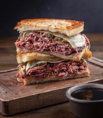 315768670_1185922528798101_6083741741531428083_n