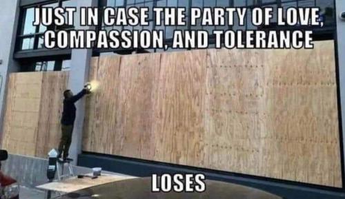 22:43:27 GMT-0500 (EST)