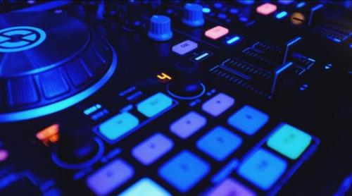 b7982ef5-8f3c-4c87-adb6-c987b53ad670