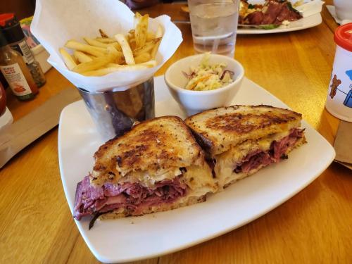 tumblr_2586885a509266ef0b57aeb4de949c05_98ec394f_2048