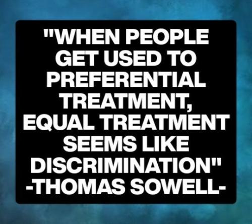 tumblr_7b03cf98a97d509f838e54d20b1b32a5_e8c89bea_540