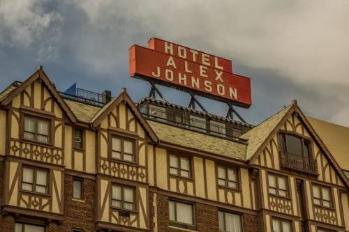 Hotel Alex Johnson